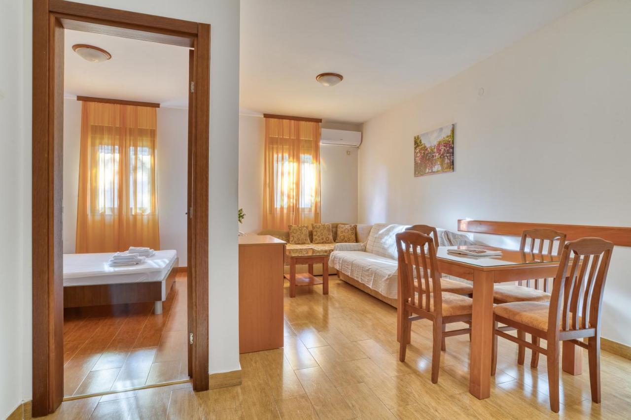Garni Hotel Milica Herceg Novi Exterior foto