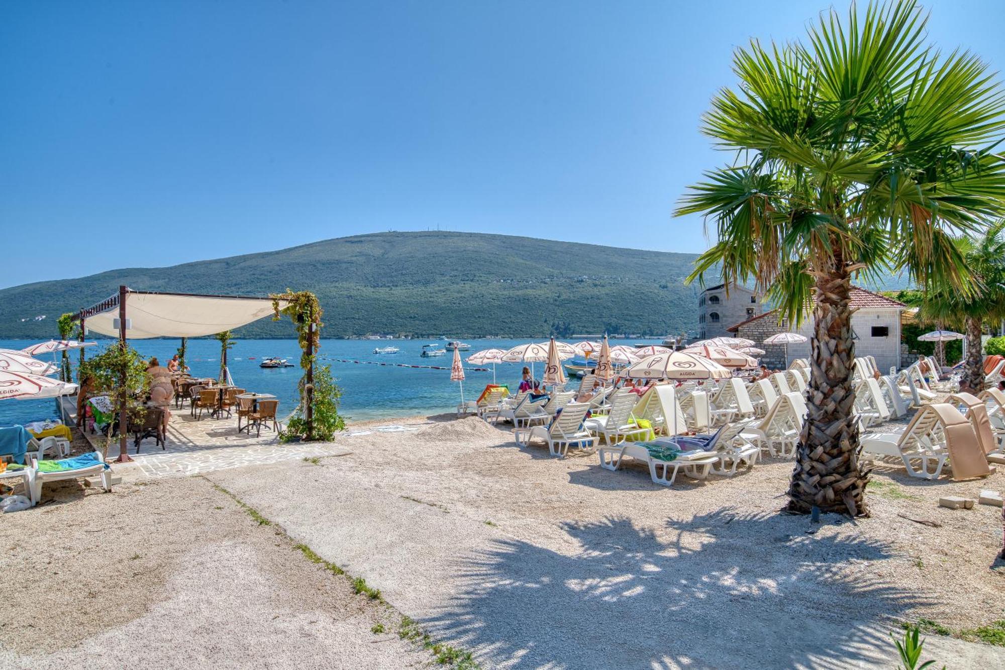 Garni Hotel Milica Herceg Novi Exterior foto