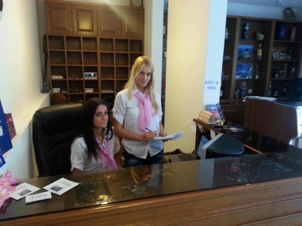 Garni Hotel Milica Herceg Novi Exterior foto